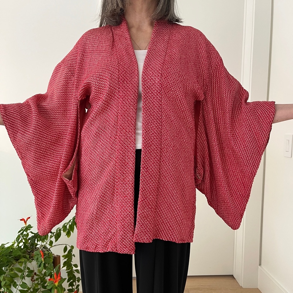 HAORI Kimono Sleeve Japanese Jacket Red Textured Fabric Jacquard Floral Lining